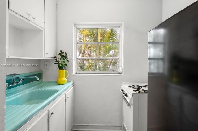 750 Espanola Way 9, Miami Beach, FL 33139