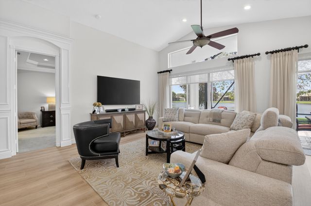 6609 Via Alfieri, Lake Worth, FL 33467