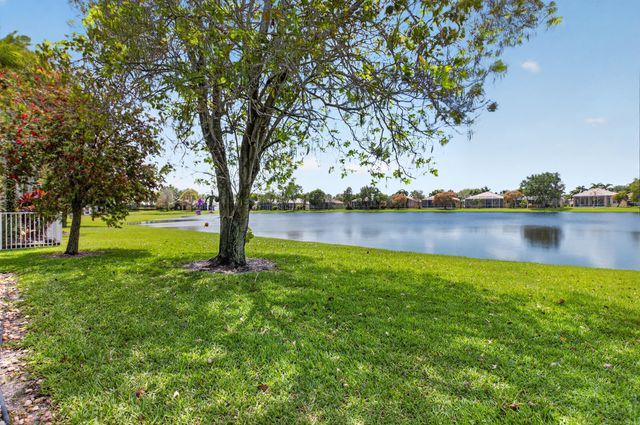 6609 Via Alfieri, Lake Worth, FL 33467