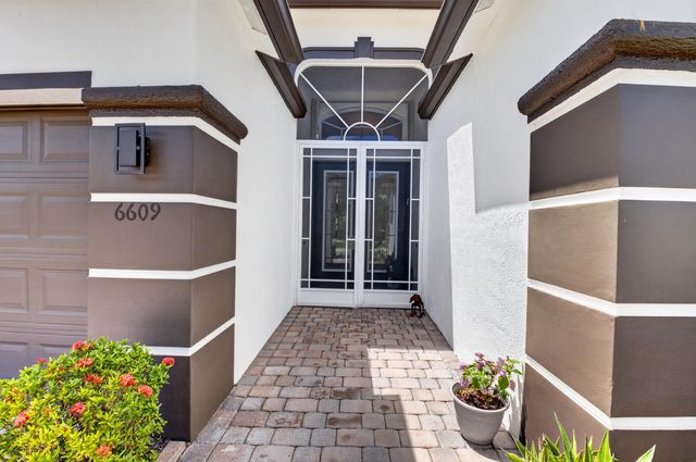 6609 Via Alfieri, Lake Worth, FL 33467
