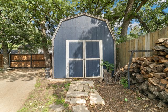 1412 Wood Creek Drive, Flower Mound, TX 75028