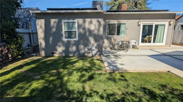 23130 Victory, Woodland Hills, CA 91367