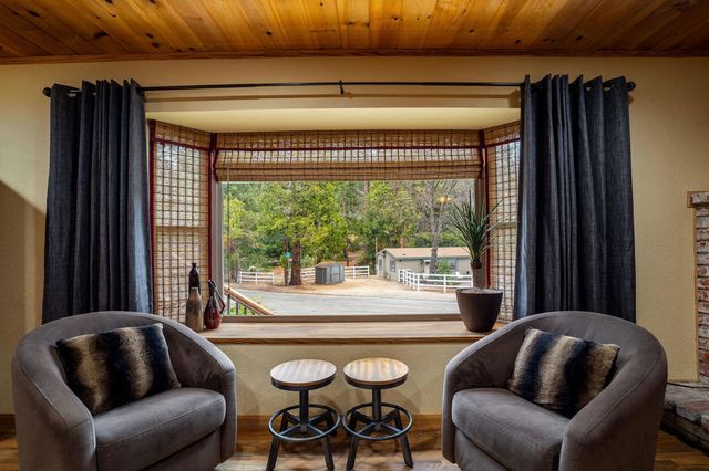 25169 Franklin Drive, Idyllwild, CA 92549