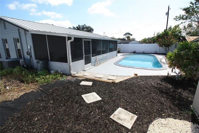 390 LILAC ROAD, Casselberry, FL 32707