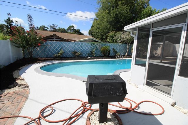 390 LILAC ROAD, Casselberry, FL 32707
