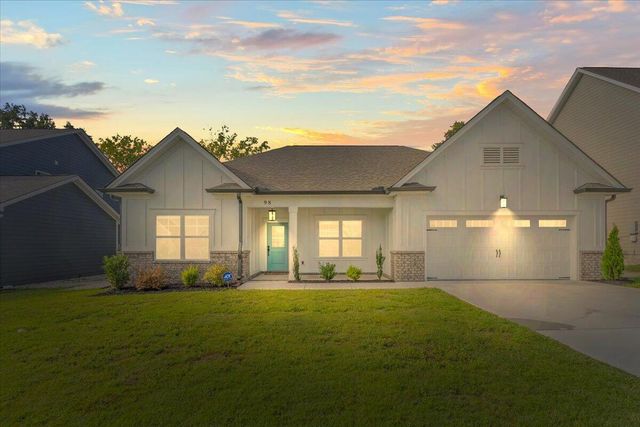 98 Winchester Drive, Rossville, GA 30741