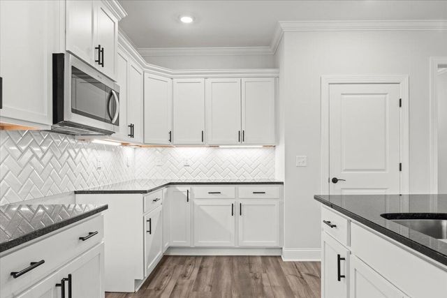 98 Winchester Drive, Rossville, GA 30741