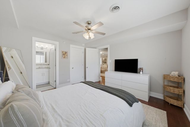 9601 S Karlov Avenue 101, Oak Lawn, IL 60453