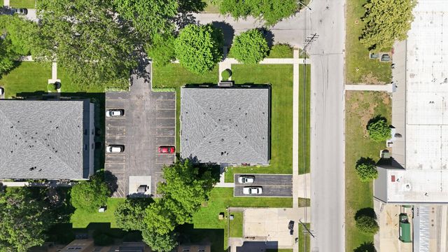 9601 S Karlov Avenue 101, Oak Lawn, IL 60453
