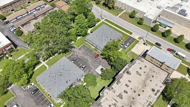 9601 S Karlov Avenue 101, Oak Lawn, IL 60453