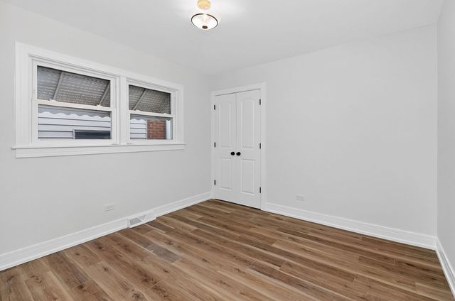 7624 W Ainslie Street, Harwood Heights, IL 60706