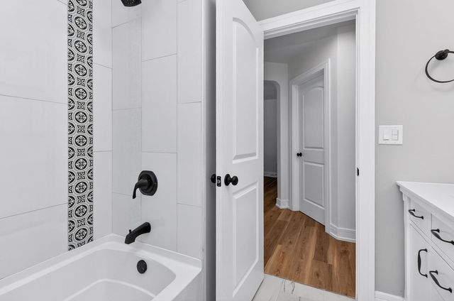 7624 W Ainslie Street, Harwood Heights, IL 60706