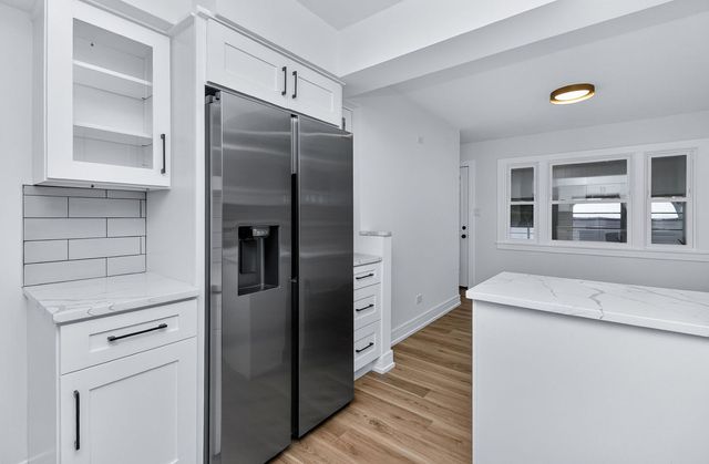 7624 W Ainslie Street, Harwood Heights, IL 60706