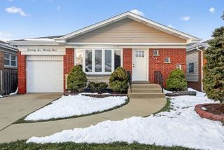 7624 W Ainslie Street, Harwood Heights, IL 60706