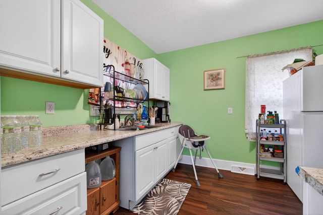 1616 25th Avenue, Moline, IL 61265