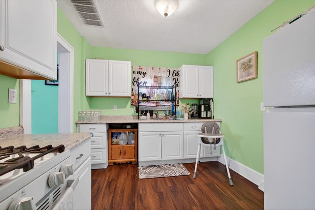 1616 25th Avenue, Moline, IL 61265