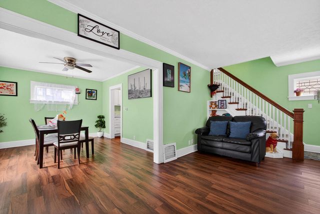 1616 25th Avenue, Moline, IL 61265