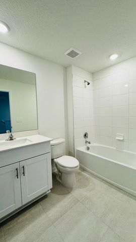 629 Salisbury Circle, Fort Pierce, FL 34982