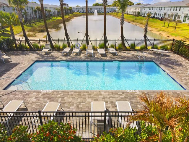 629 Salisbury Circle, Fort Pierce, FL 34982