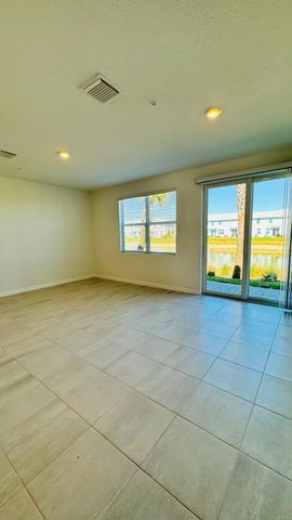 629 Salisbury Circle, Fort Pierce, FL 34982