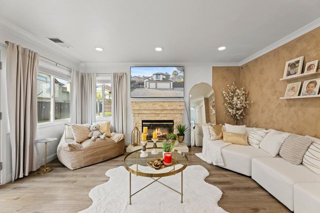 875 Westleigh Ct., Tracy, CA 95376