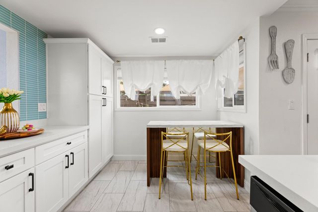 875 Westleigh Ct., Tracy, CA 95376