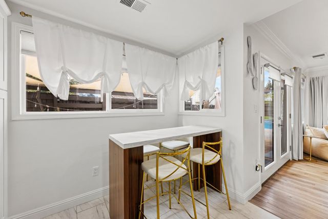 875 Westleigh Ct., Tracy, CA 95376