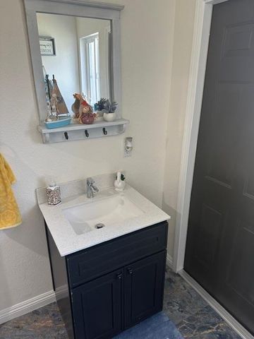 875 Westleigh Ct., Tracy, CA 95376