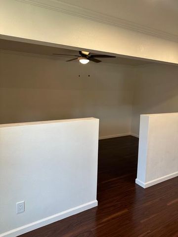 875 Westleigh Ct., Tracy, CA 95376