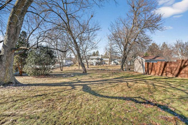 3112 W 9th Street, Waterloo, IA 50702