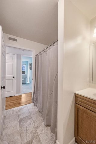 3605 Tracey Rich Road 1B, Mehlville, MO 63125