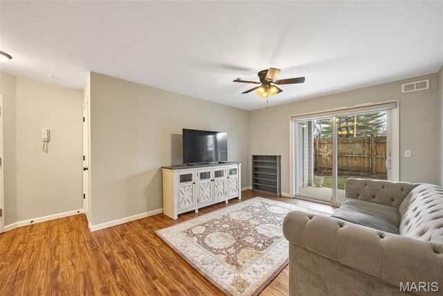 3605 Tracey Rich Road 1B, Mehlville, MO 63125