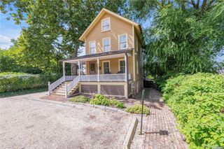 1433 Old Northern Boulevard, Roslyn, NY 11576