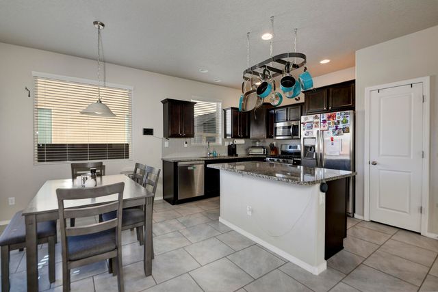 1035 Grace Court NE, Rio Rancho, NM 87144