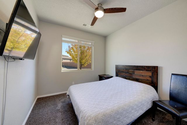 1035 Grace Court NE, Rio Rancho, NM 87144