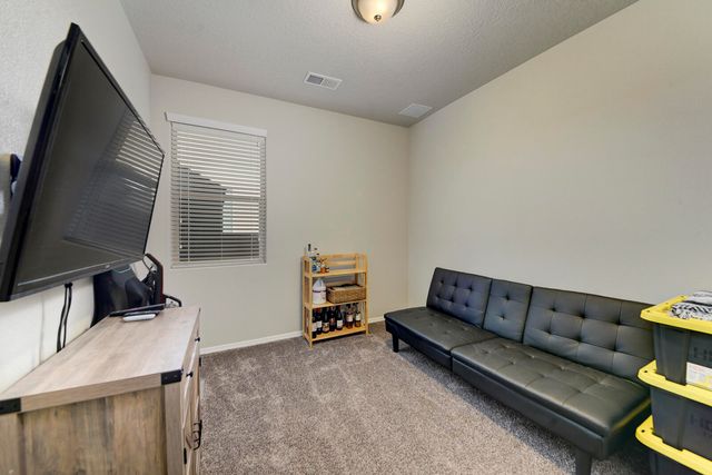 1035 Grace Court NE, Rio Rancho, NM 87144