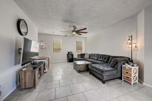 1035 Grace Court NE, Rio Rancho, NM 87144