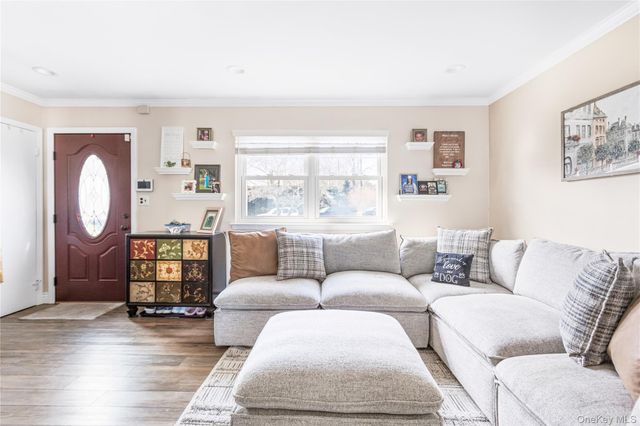 9 Golf Course Road, Bellport, NY 11713