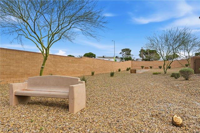 663 Swift Eagle Avenue, Henderson, NV 89015