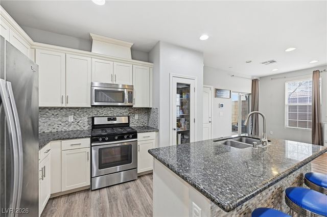 663 Swift Eagle Avenue, Henderson, NV 89015