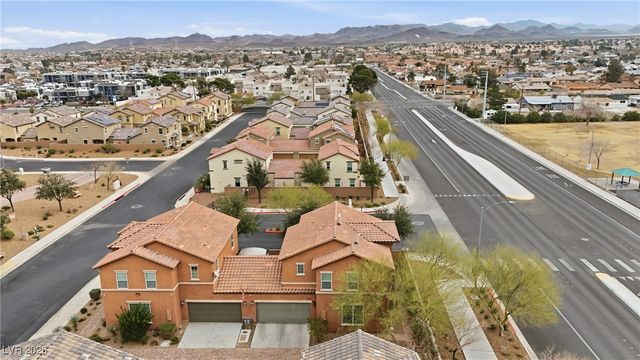 663 Swift Eagle Avenue, Henderson, NV 89015
