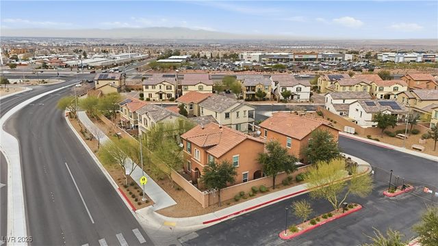 663 Swift Eagle Avenue, Henderson, NV 89015