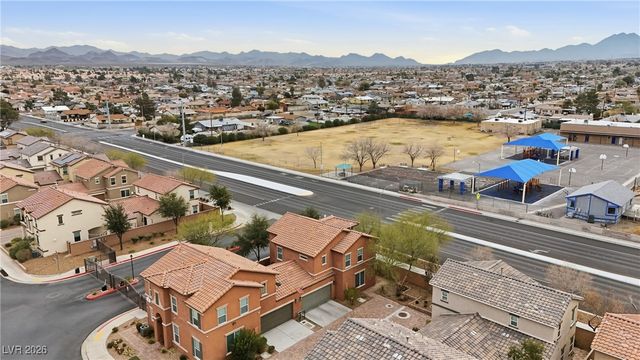 663 Swift Eagle Avenue, Henderson, NV 89015