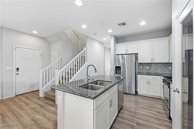 663 Swift Eagle Avenue, Henderson, NV 89015