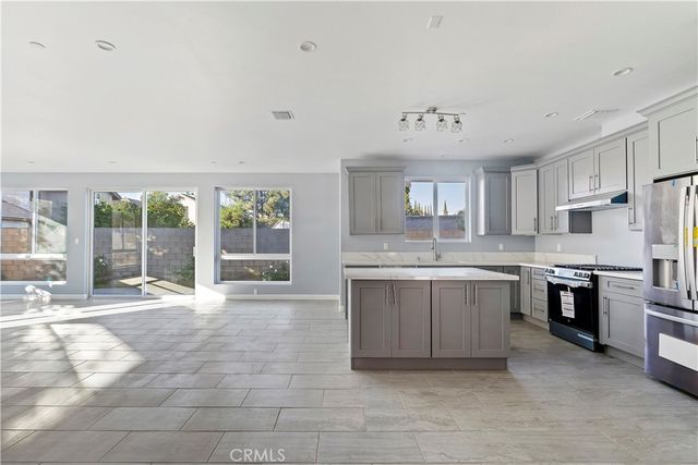 20819 W Seasons Lane, Winnetka, CA 91306