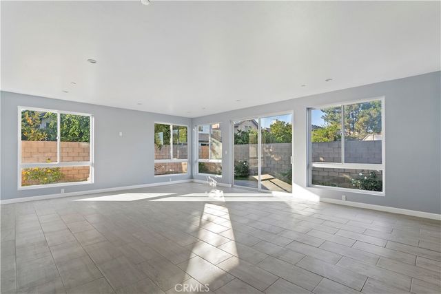 20819 W Seasons Lane, Winnetka, CA 91306