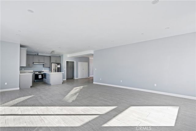 20819 W Seasons Lane, Winnetka, CA 91306