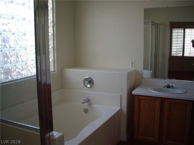 10923 GOLDEN BIRCH Place, Las Vegas, NV 89135