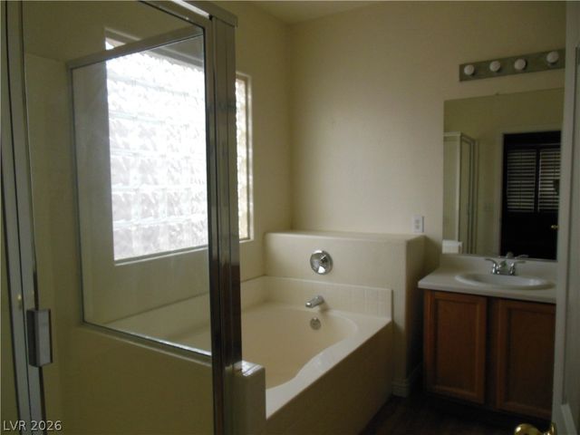 10923 GOLDEN BIRCH Place, Las Vegas, NV 89135