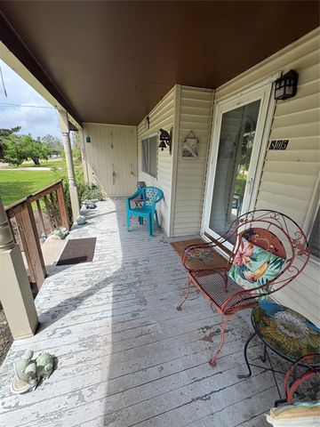 805 Beauty Street, Dayton, TX 77535
